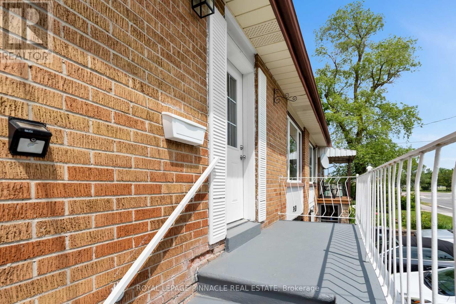 3361 THE CREDIT WOODLANDS - 4