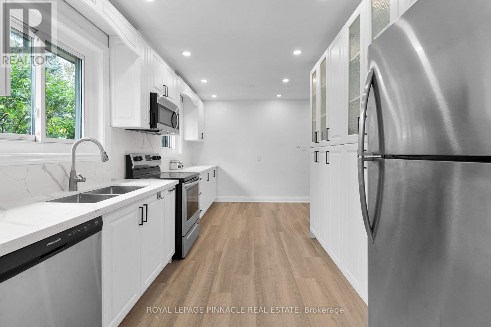 3361 THE CREDIT WOODLANDS - 7