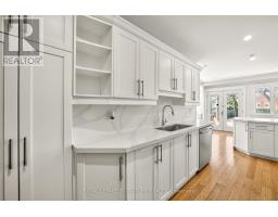 426 Armadale Avenue, Toronto, ON M6S3X8 Photo 19