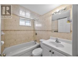 426 Armadale Avenue, Toronto, ON M6S3X8 Photo 43