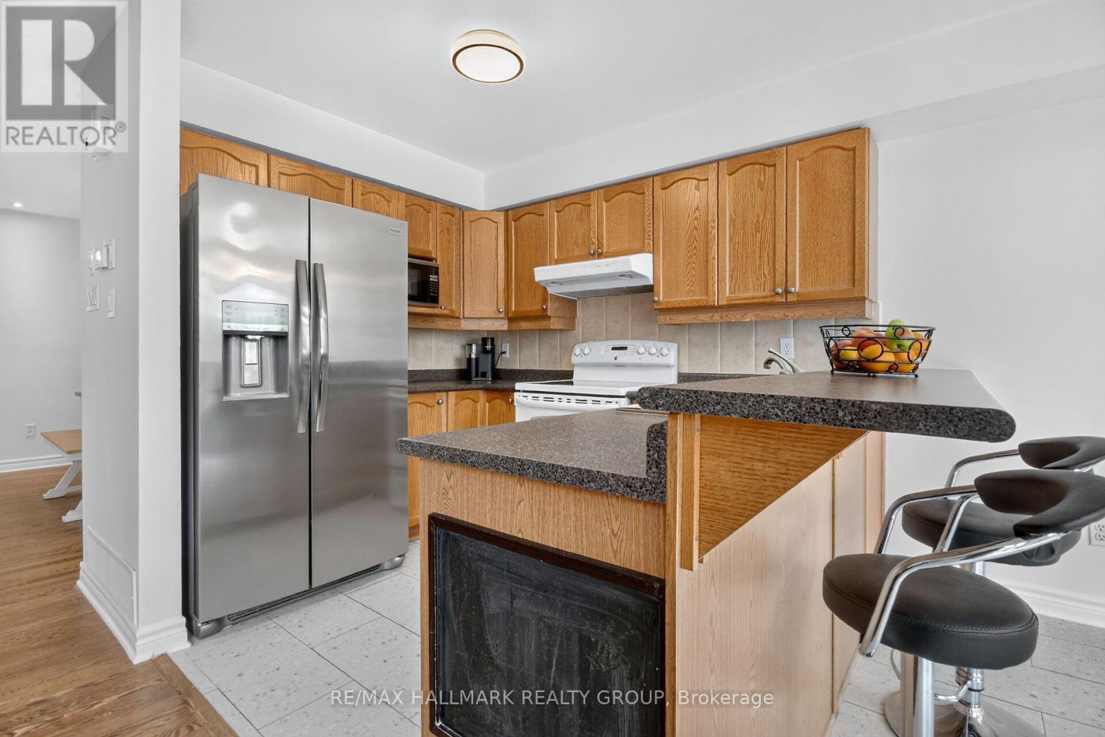 258 DEERFOX DRIVE - 11