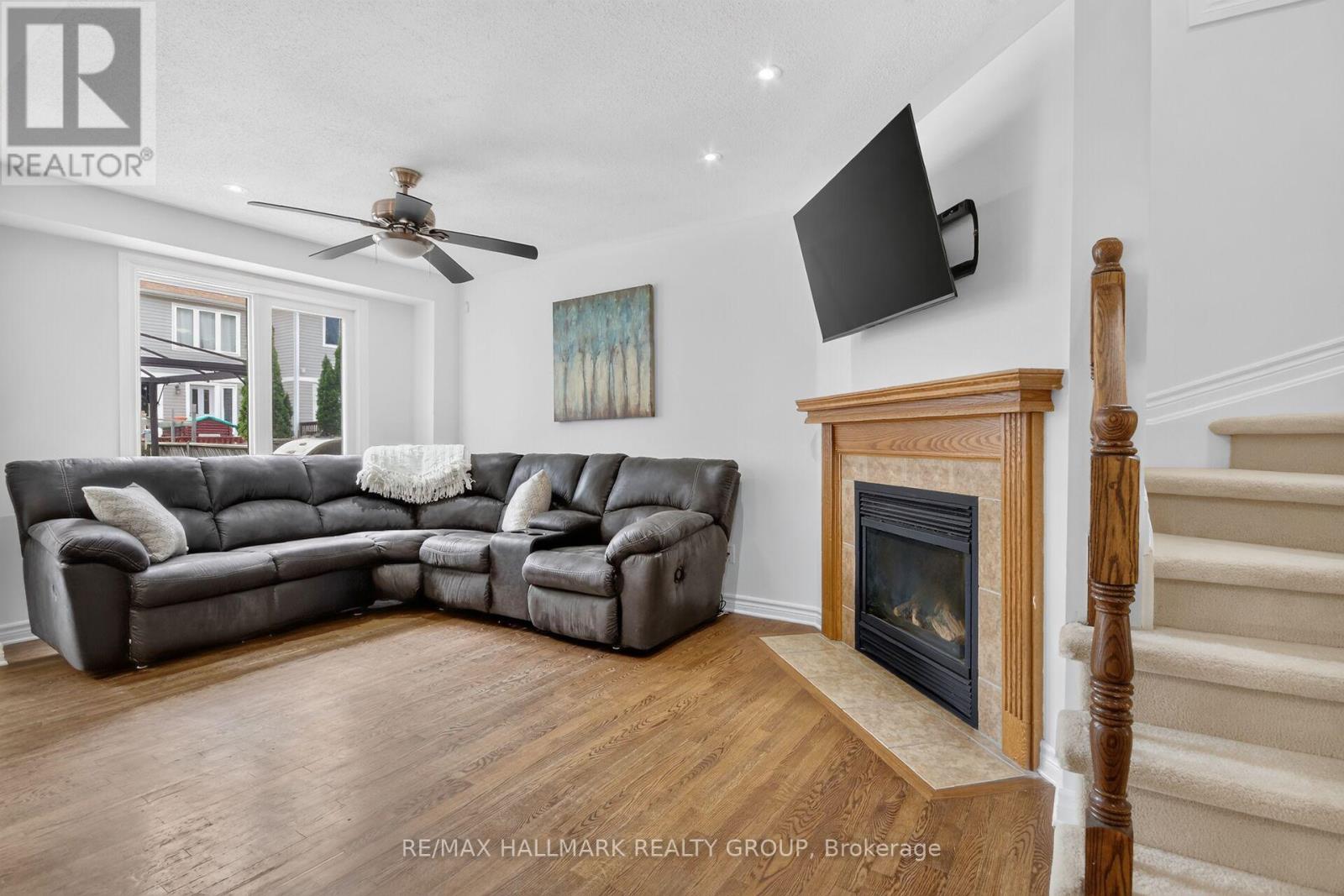 258 DEERFOX DRIVE - 18