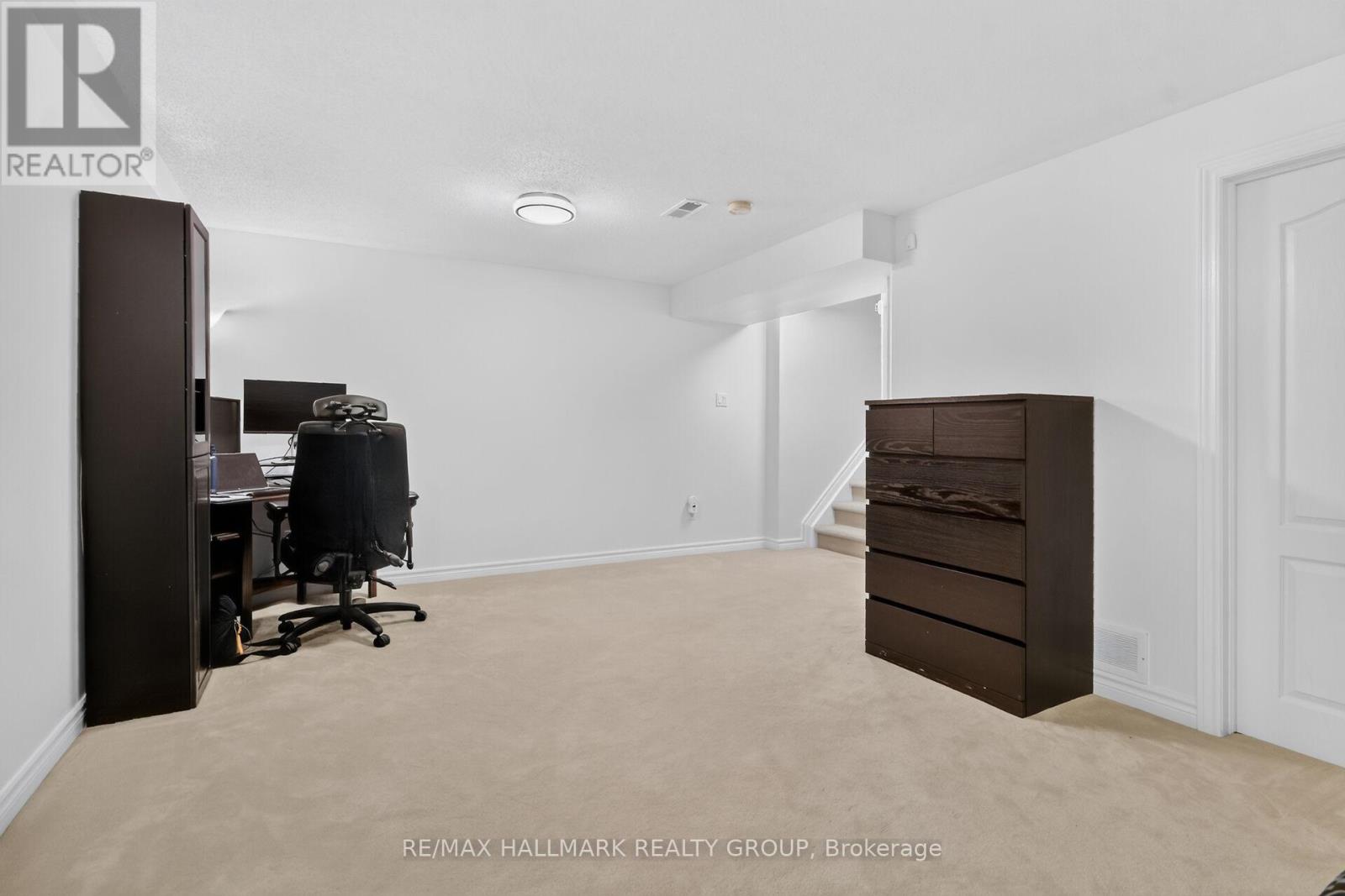 258 DEERFOX DRIVE - 38
