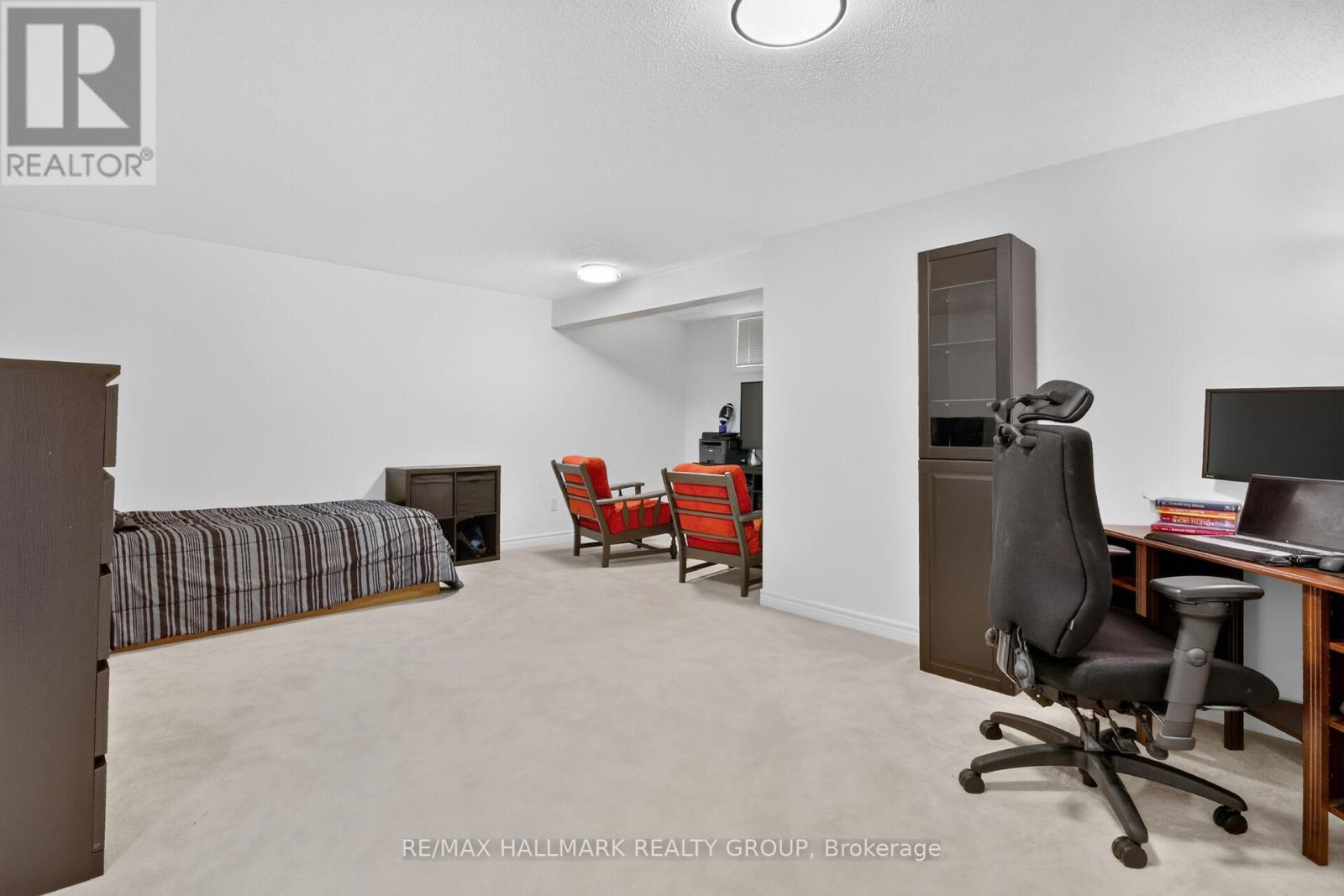 258 DEERFOX DRIVE - 39