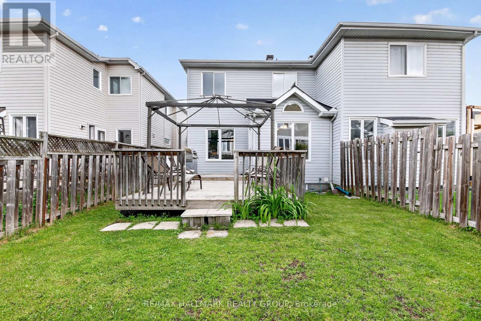 258 DEERFOX DRIVE - 43