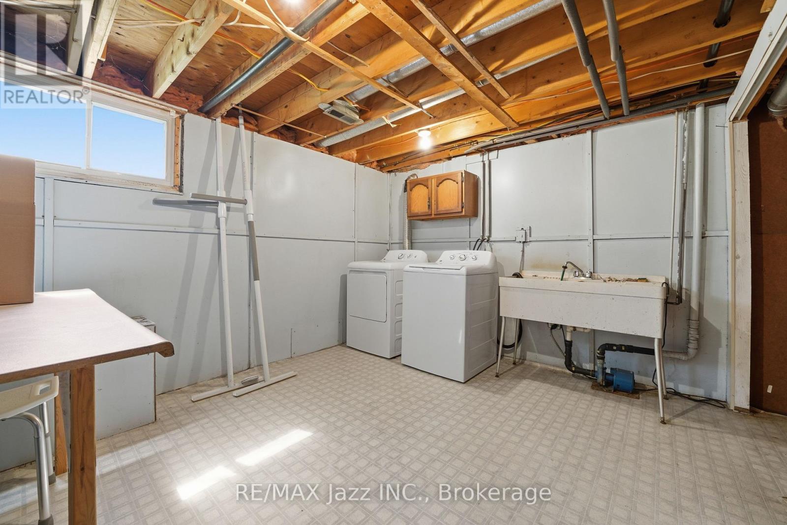 392 TOWNSEND ROAD - 26