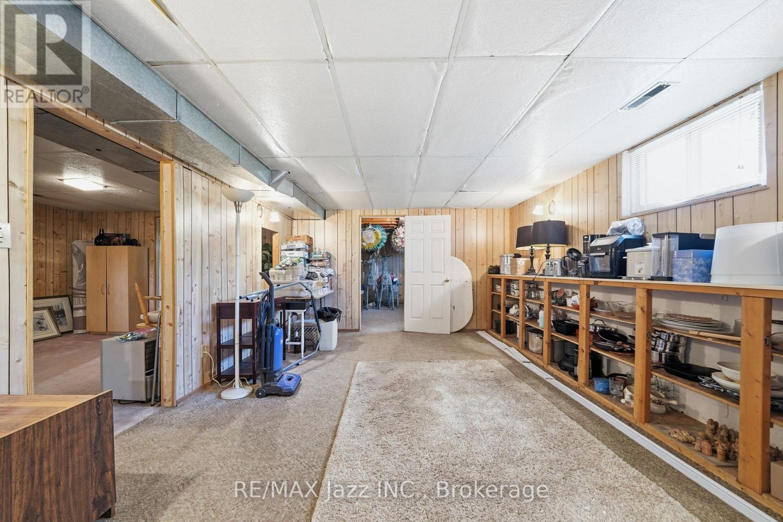 392 TOWNSEND ROAD - 24