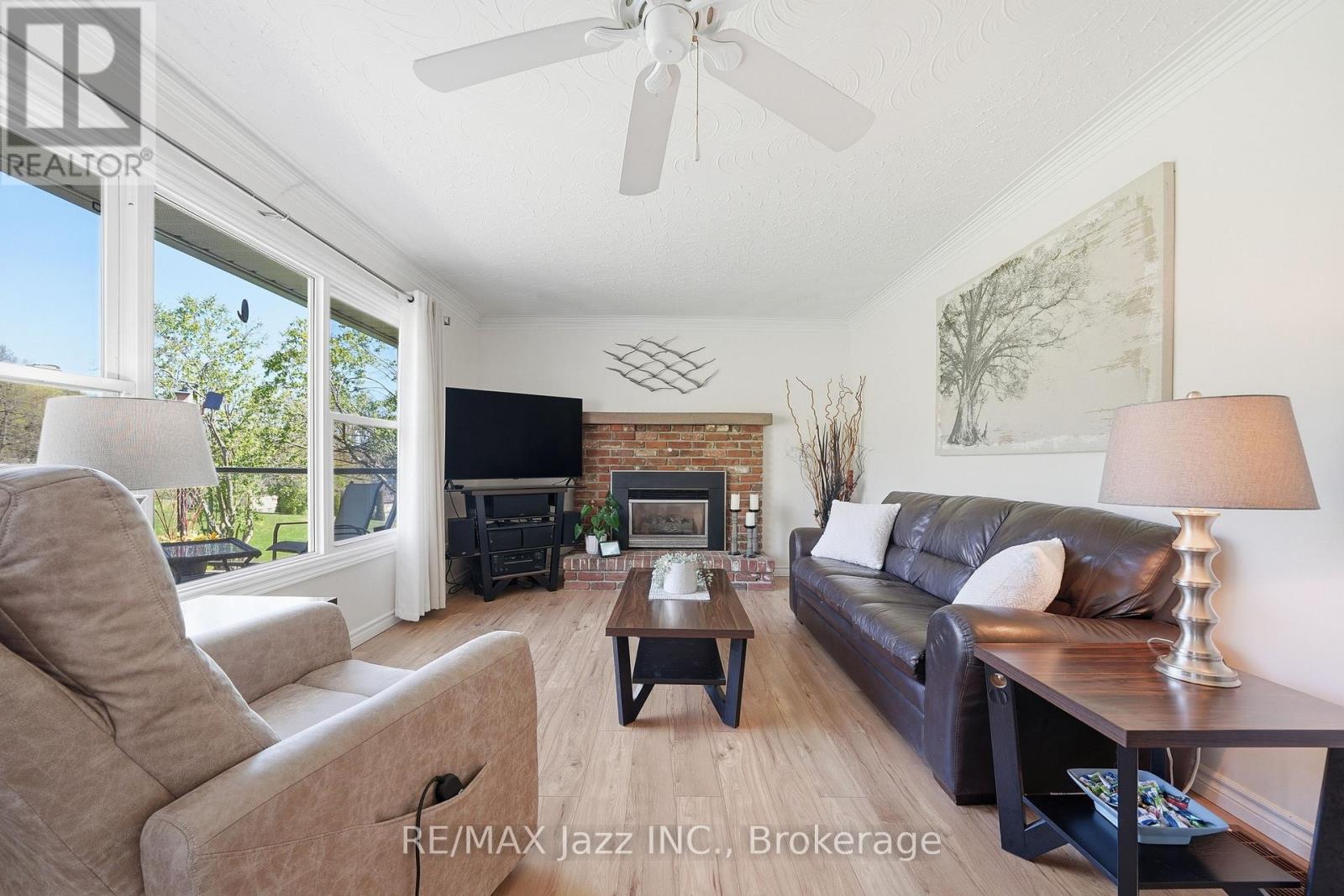 392 TOWNSEND ROAD - 3