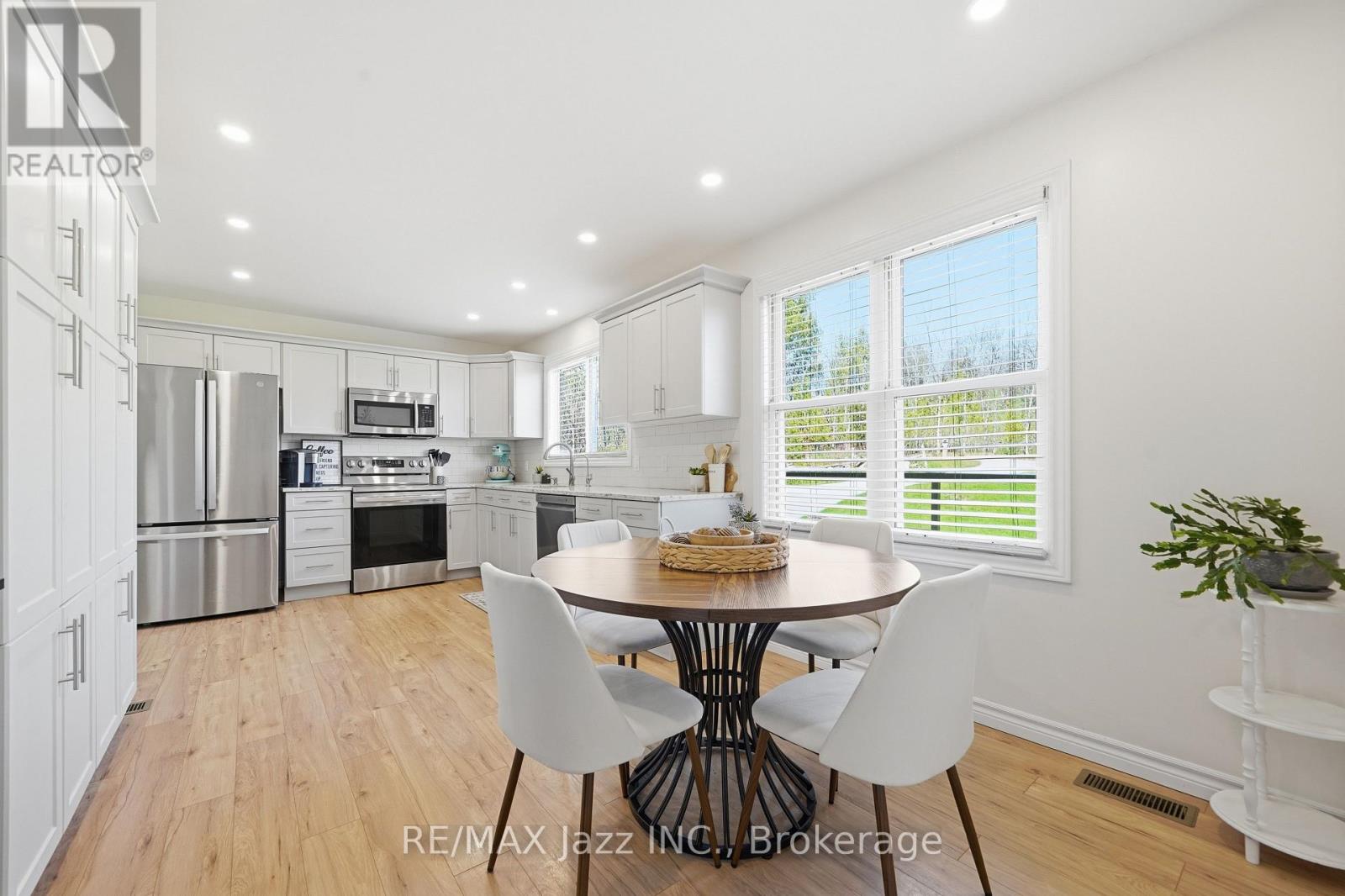392 TOWNSEND ROAD - 4