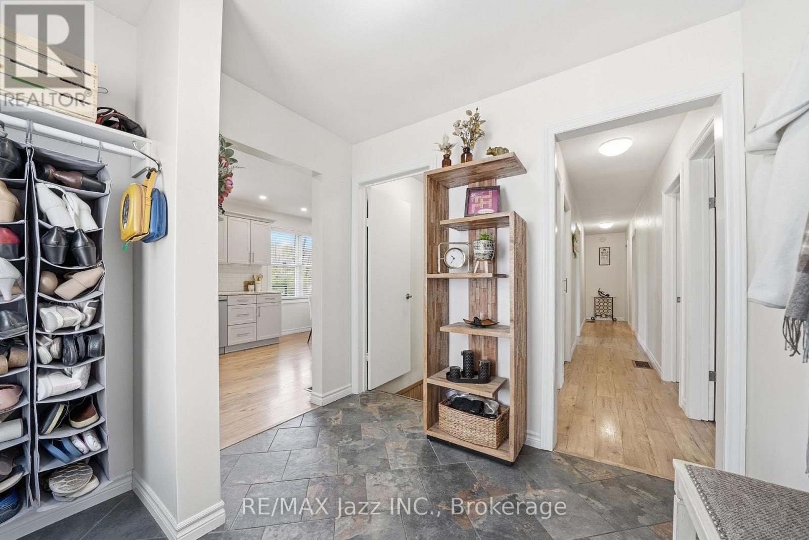392 TOWNSEND ROAD - 9