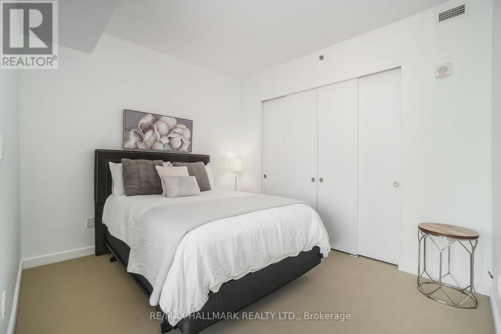 #1113 300 LISGAR STREET - 11