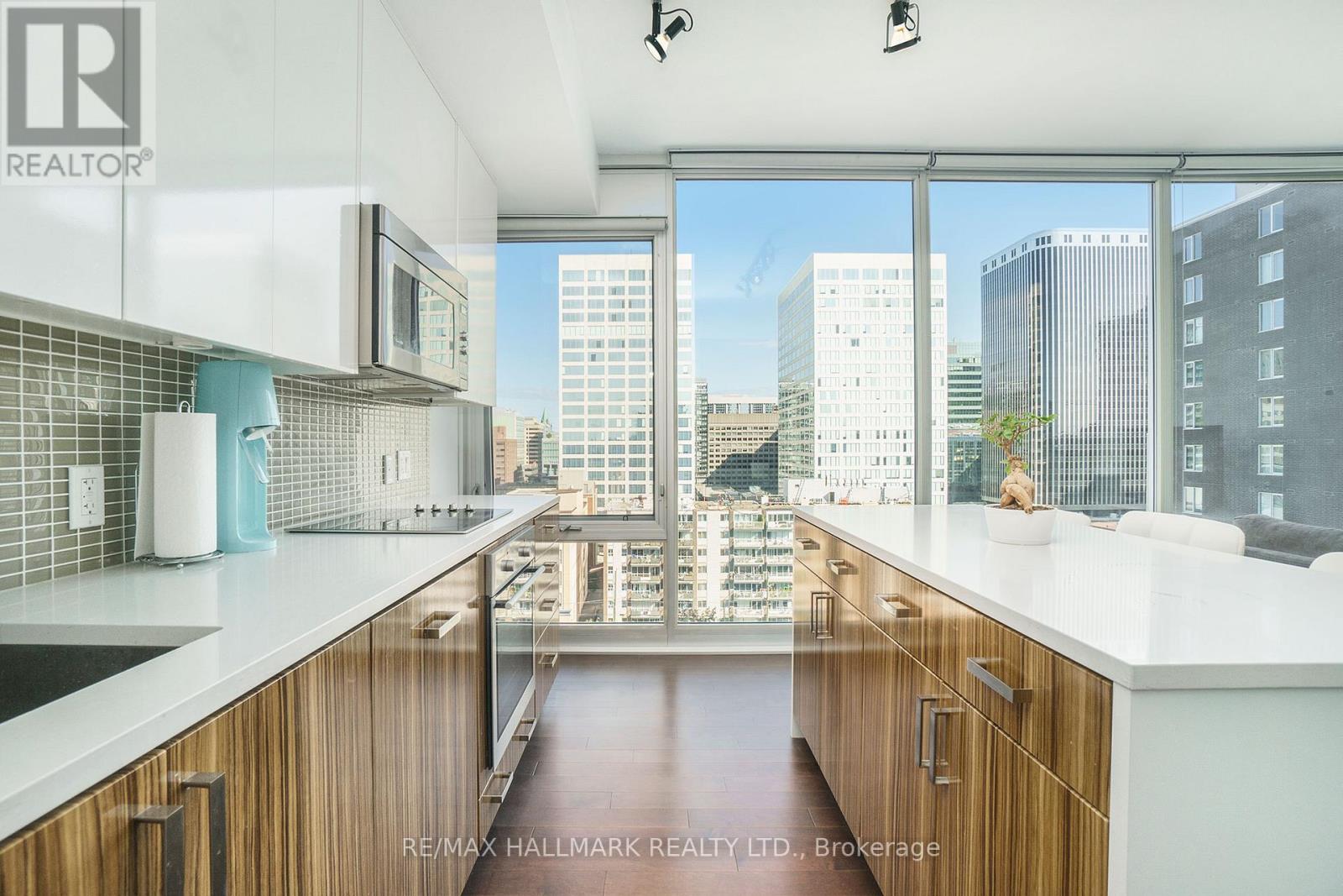 #1113 300 LISGAR STREET - 7