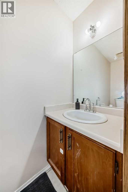 110 Edgeburn Crescent NW - 19