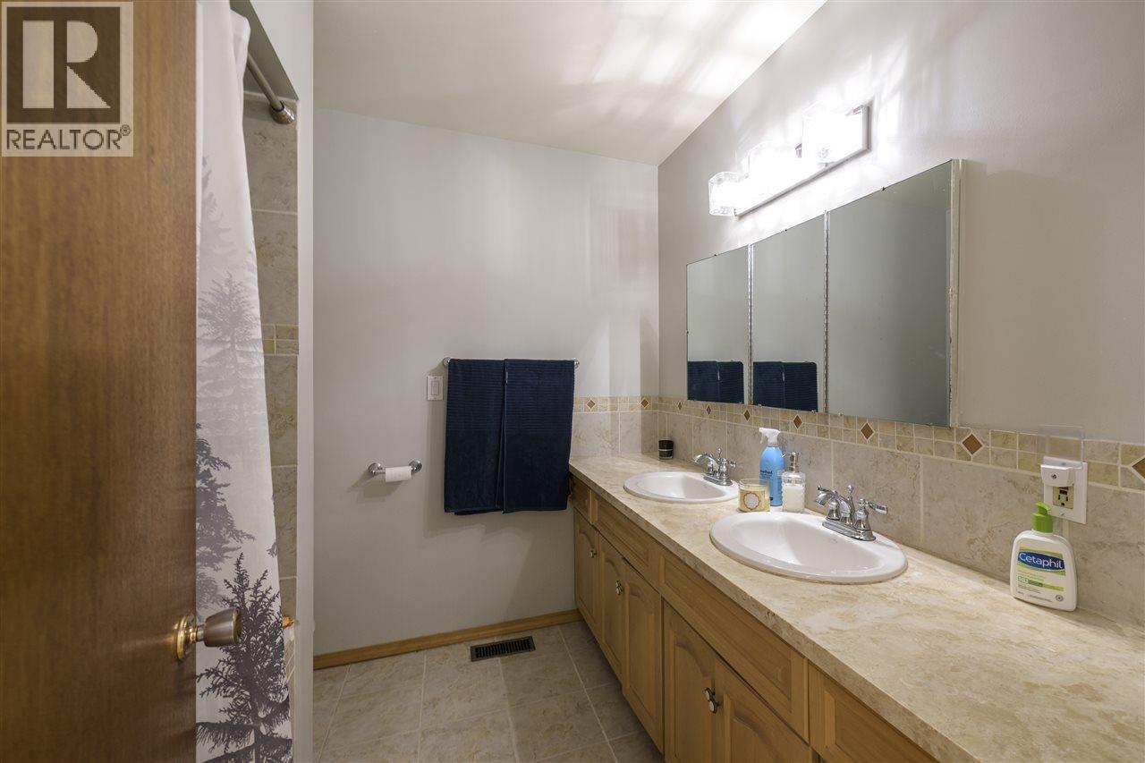 855 BAYVIEW Drive, Delta