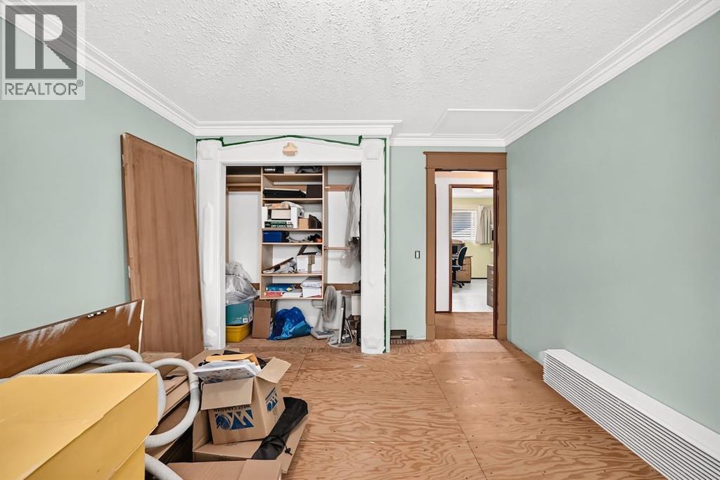 6539 54 Street NW — photo 15