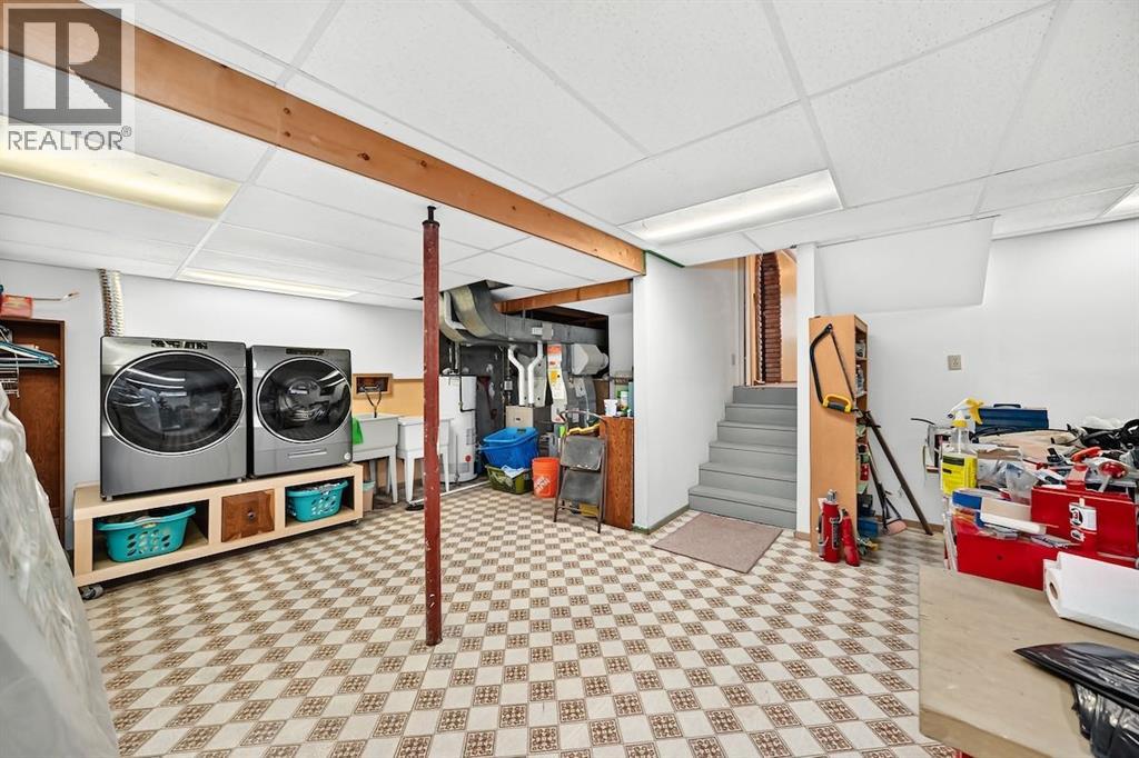 6539 54 Street NW — photo 27