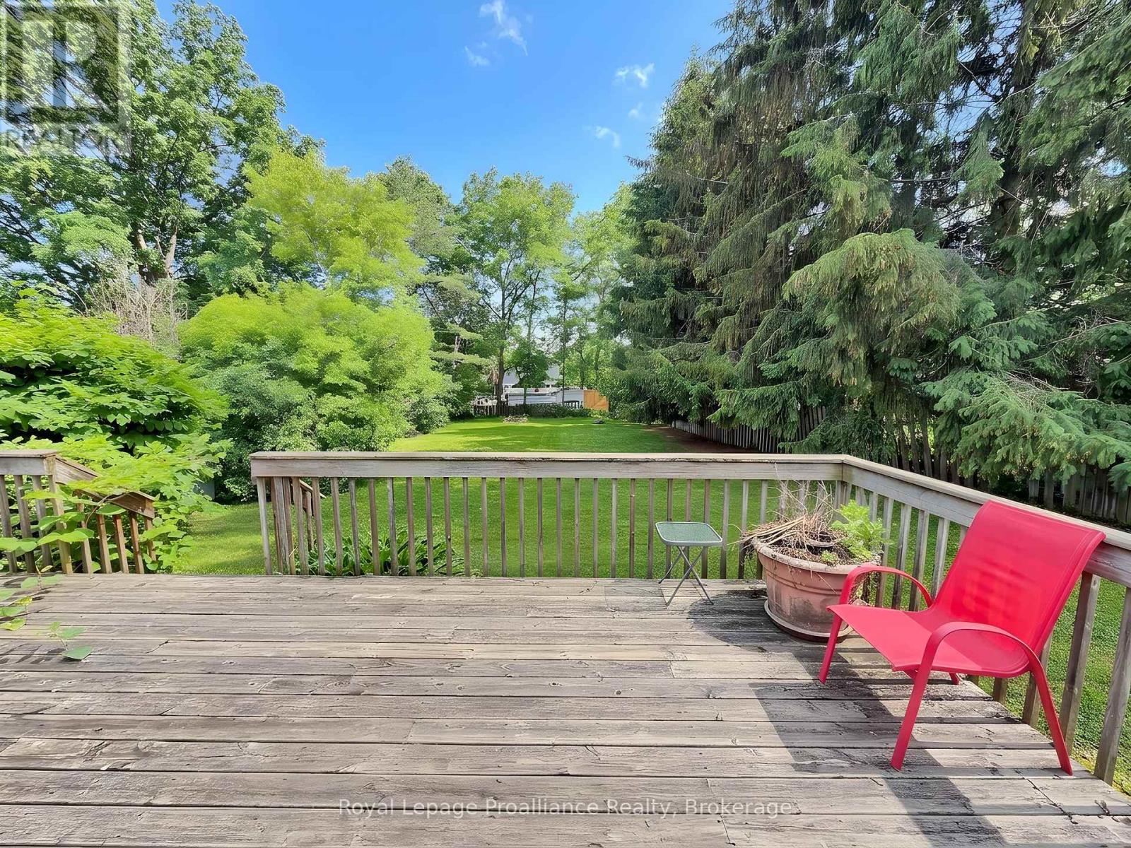 889 SMITH STREET - 12
