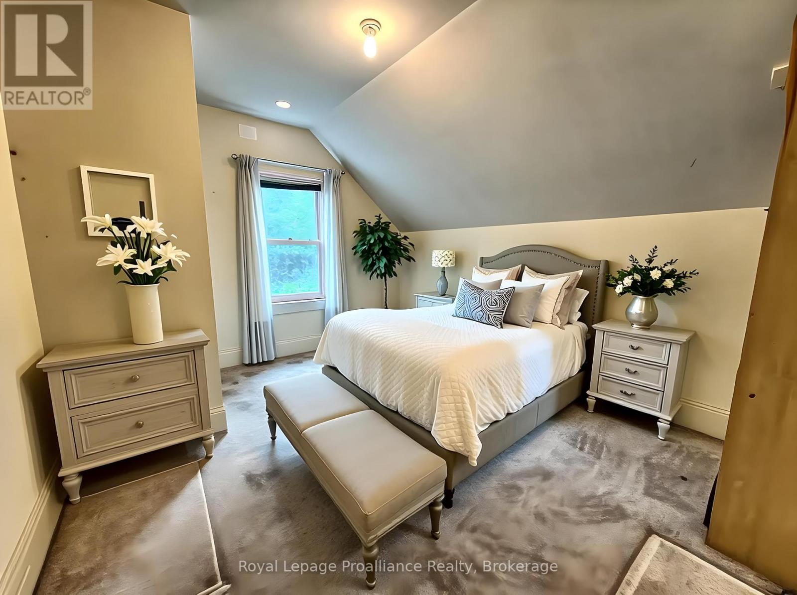 889 SMITH STREET - 2