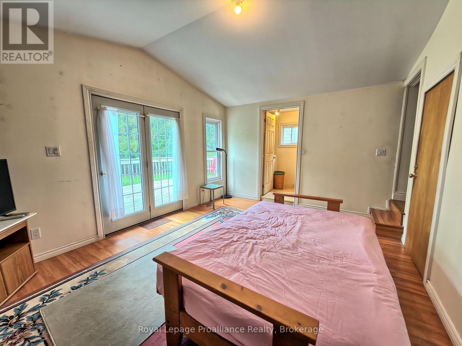 889 SMITH STREET - 20