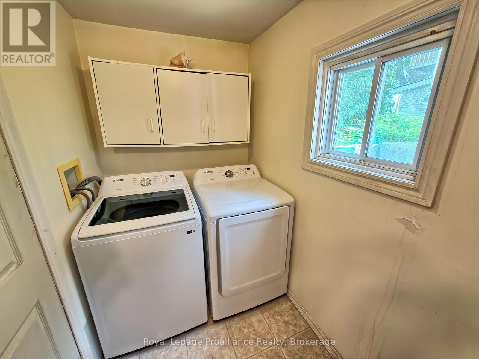 889 SMITH STREET - 27