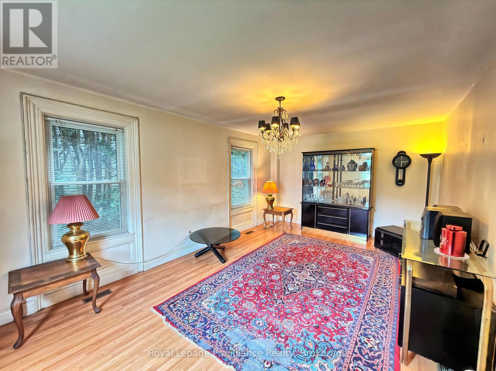 889 SMITH STREET - 28
