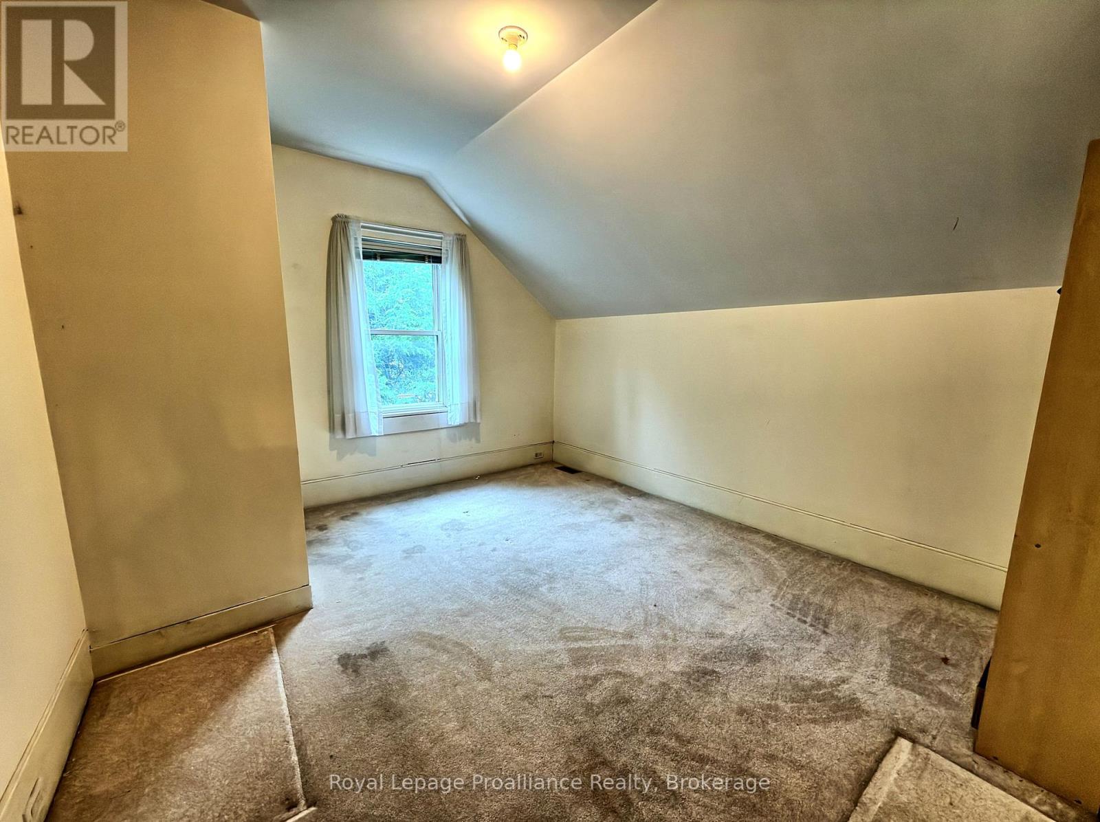 889 SMITH STREET - 3