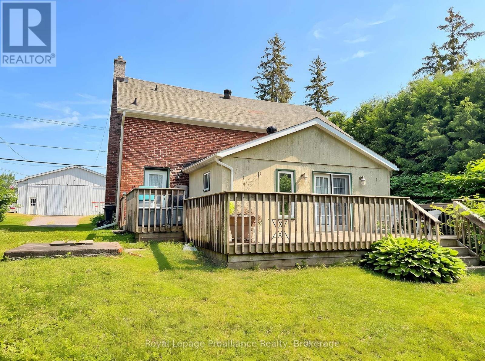 889 SMITH STREET - 38