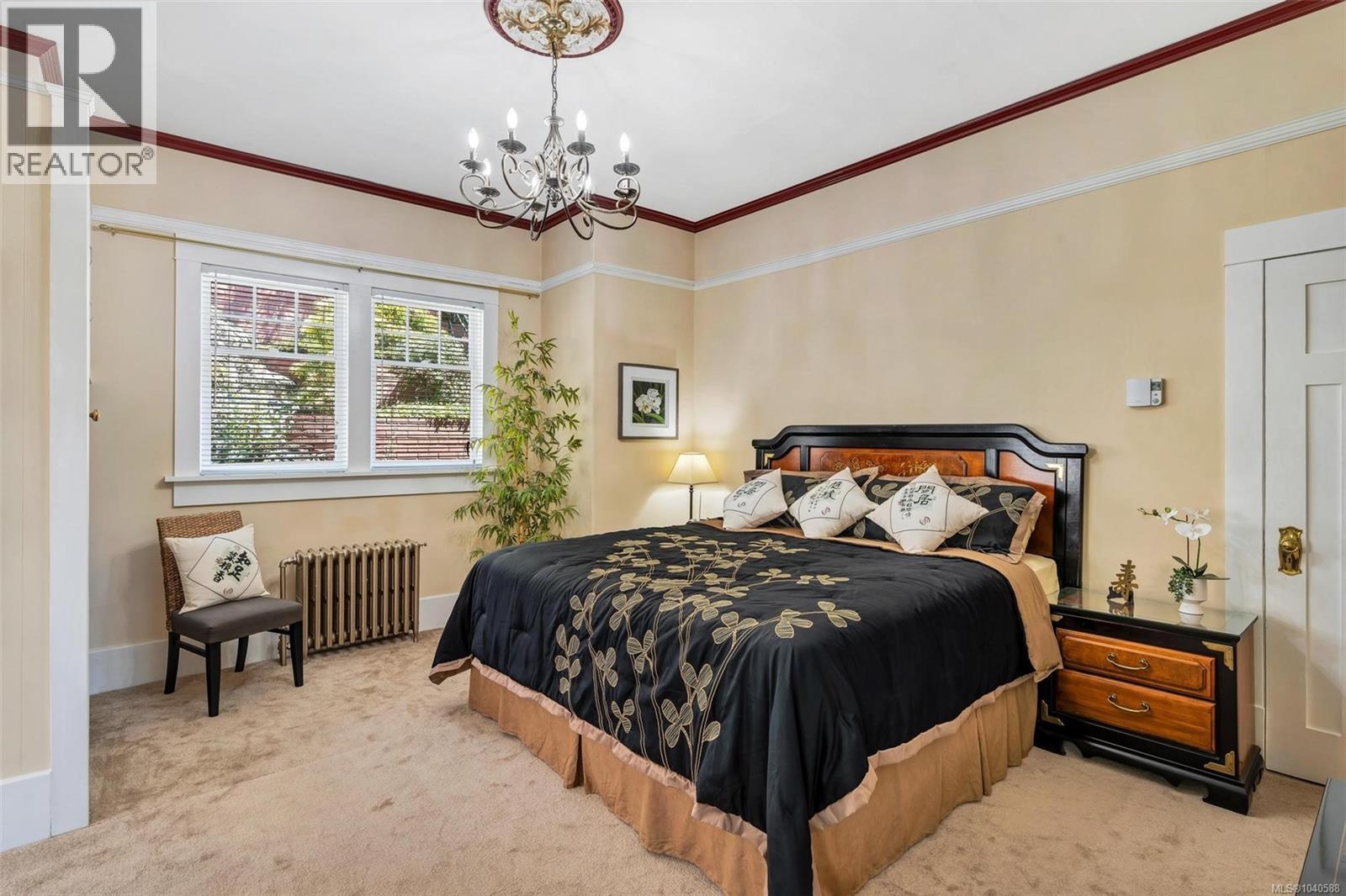 1926 Crescent Rd - 63