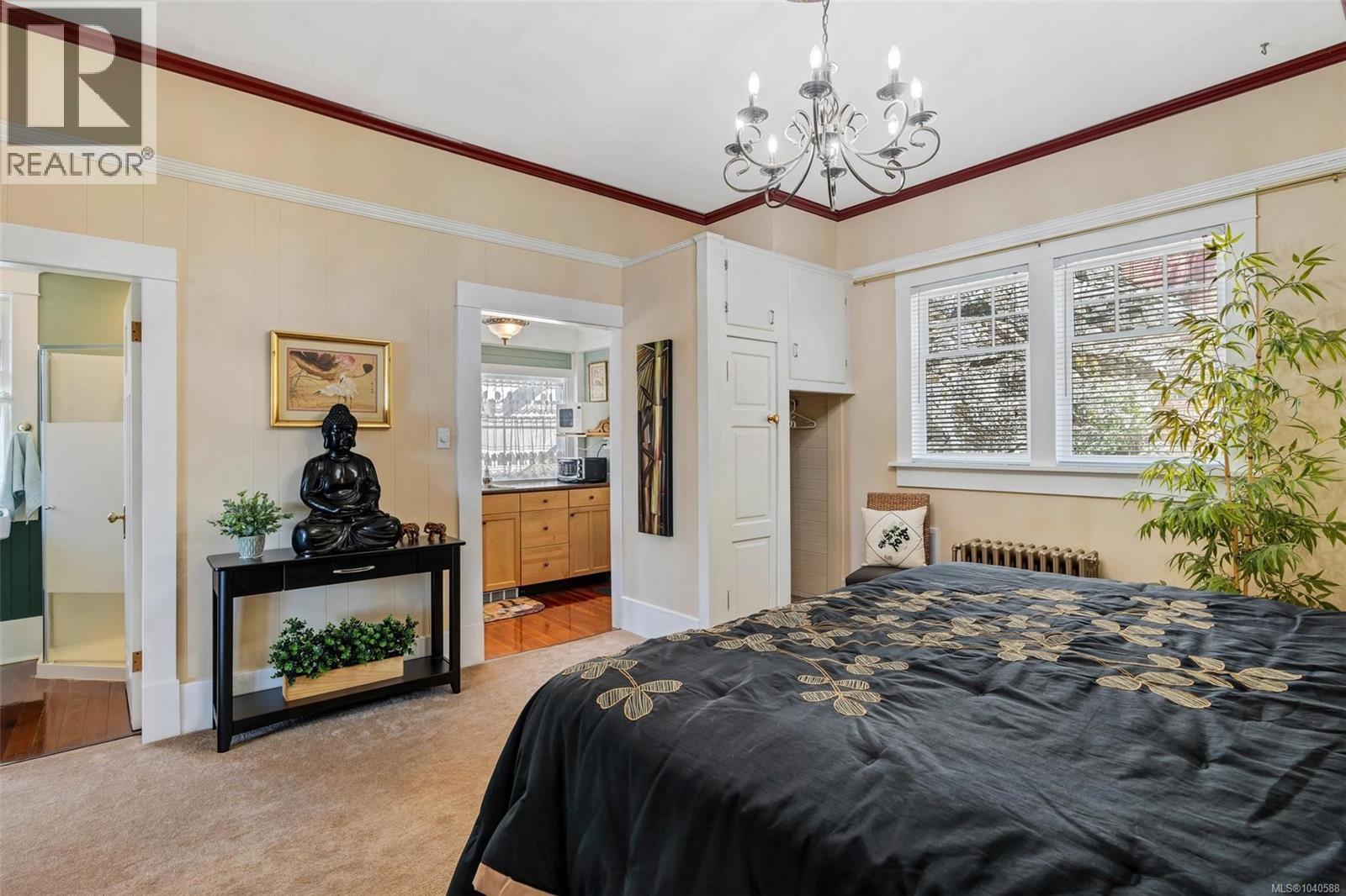 1926 Crescent Rd - 66