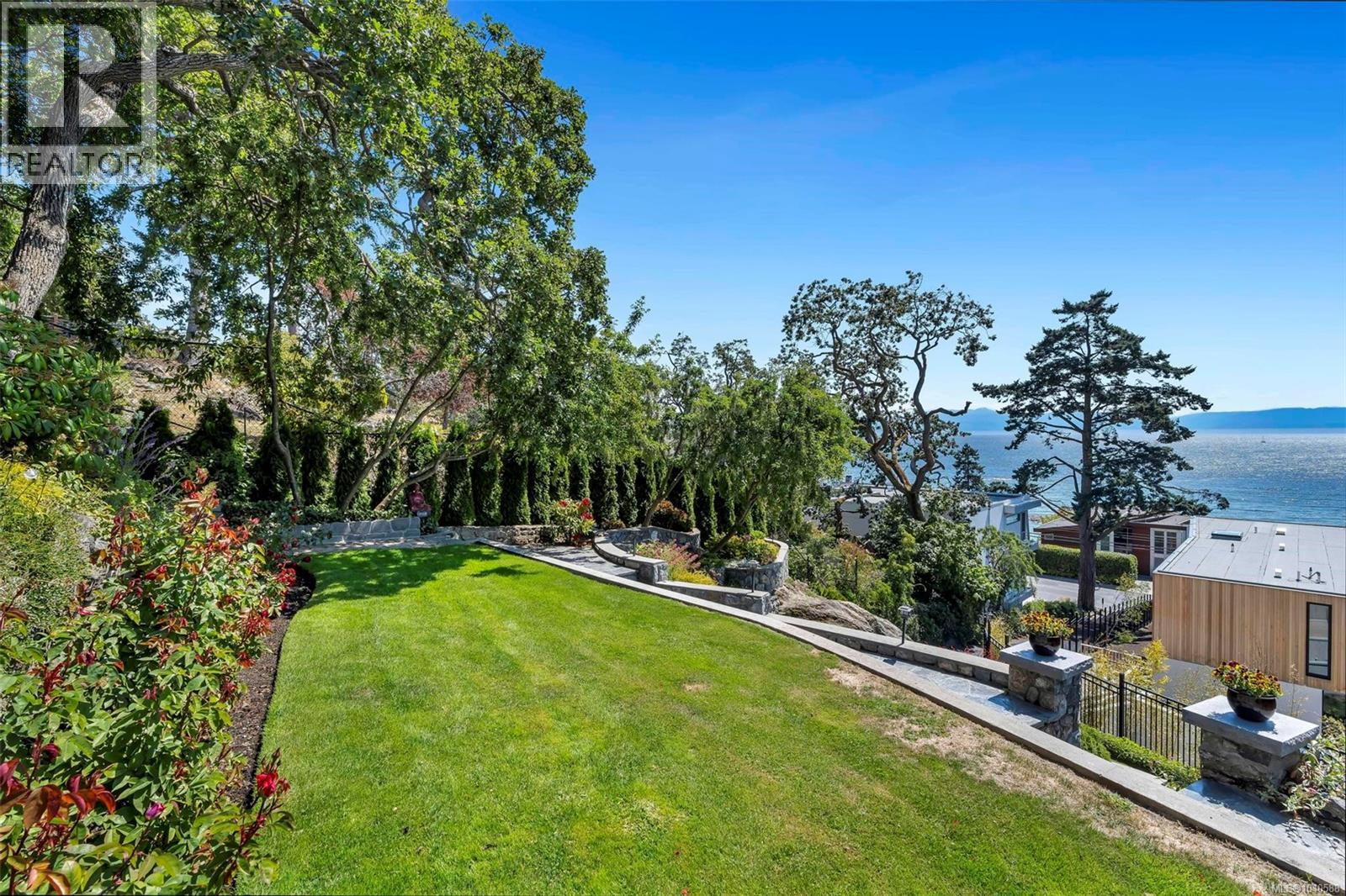 1926 Crescent Rd - 73
