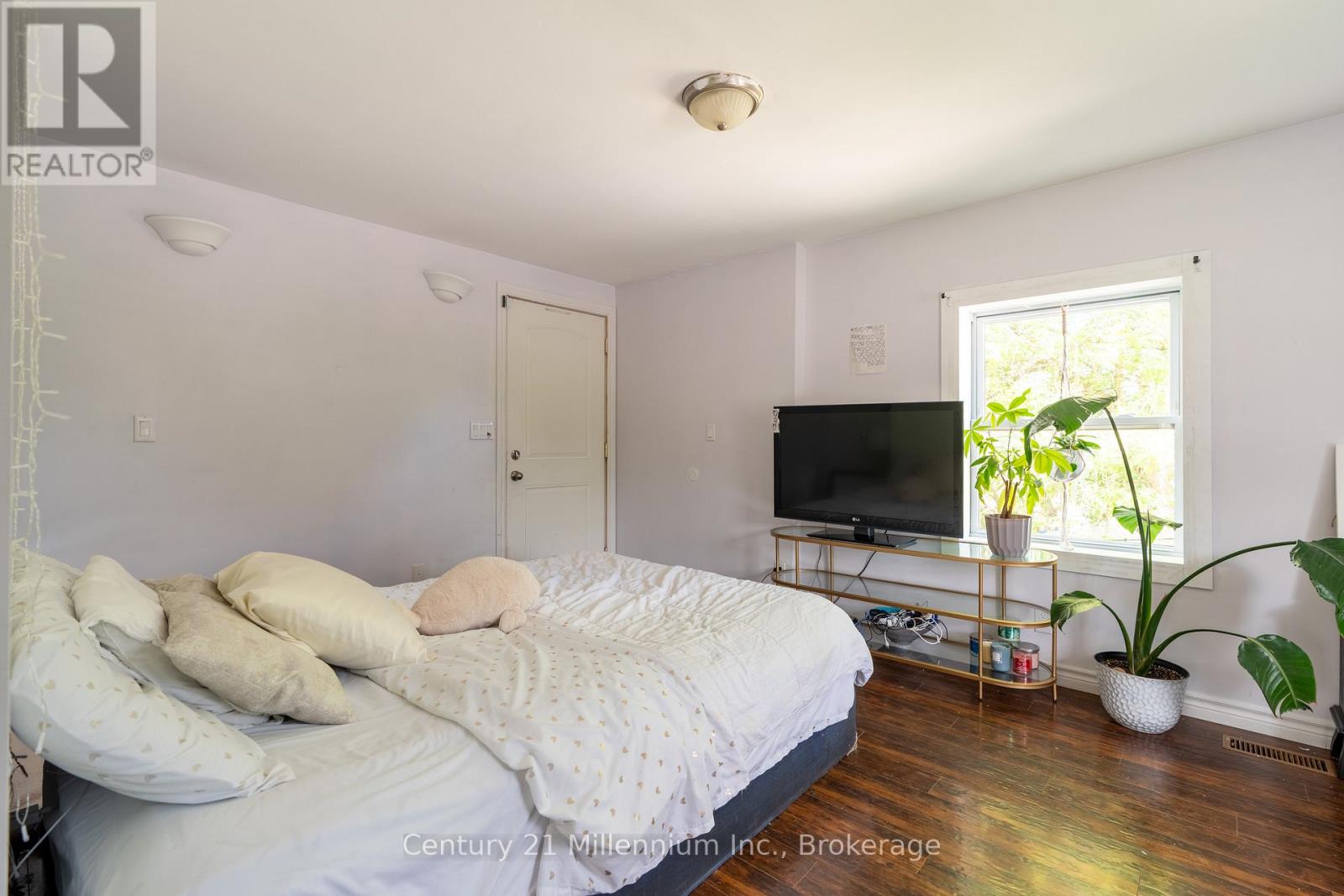 1700 3RD AVENUE E - 11