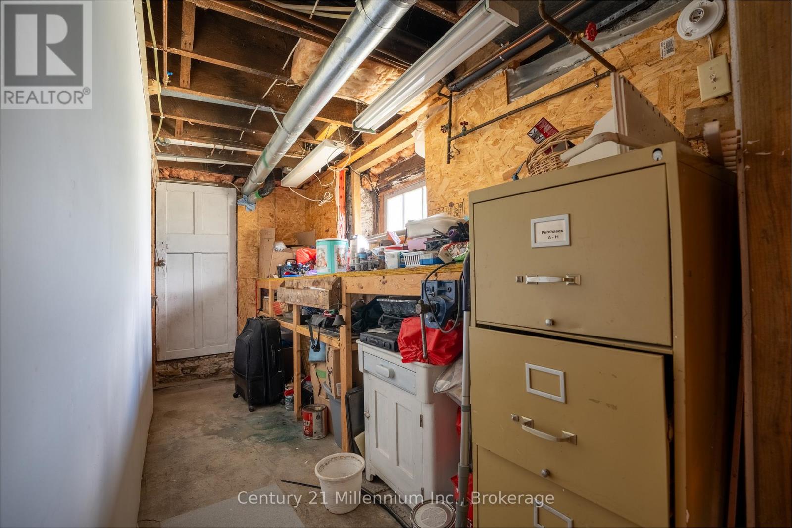 1700 3RD AVENUE E - 18