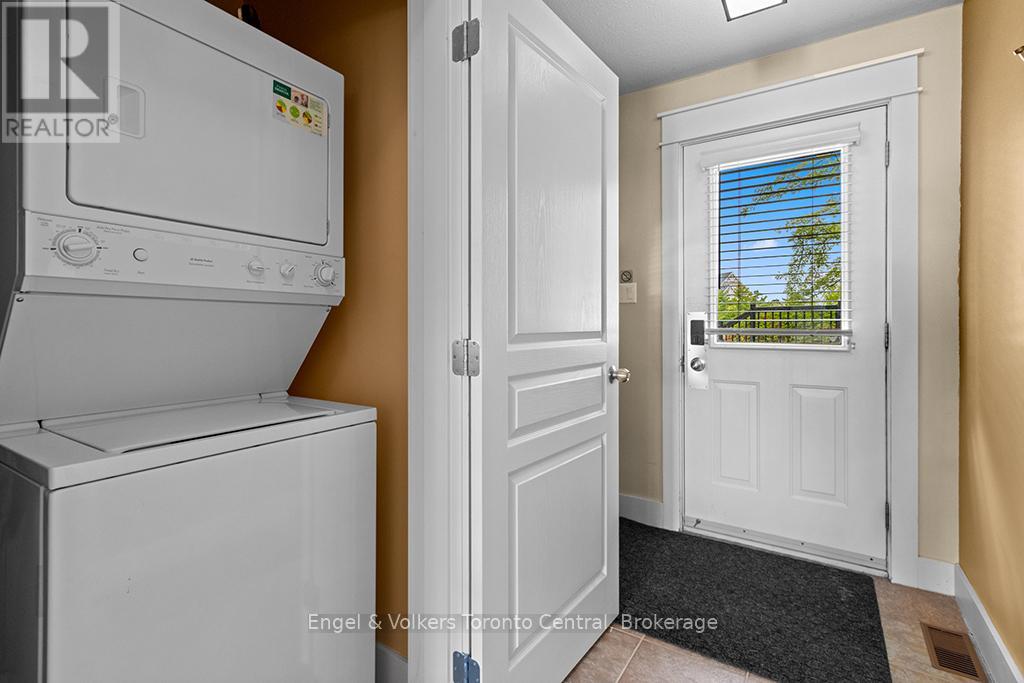 #122 125 FAIRWAY COURT - 12