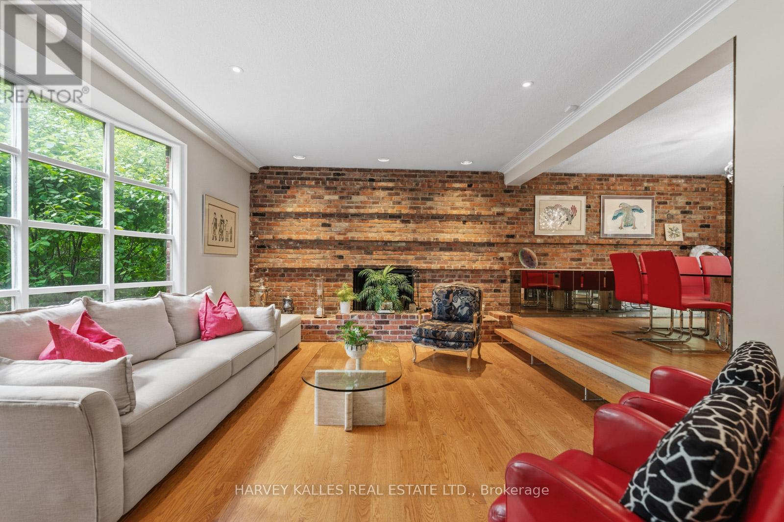 1 VYNER ROAD - 12