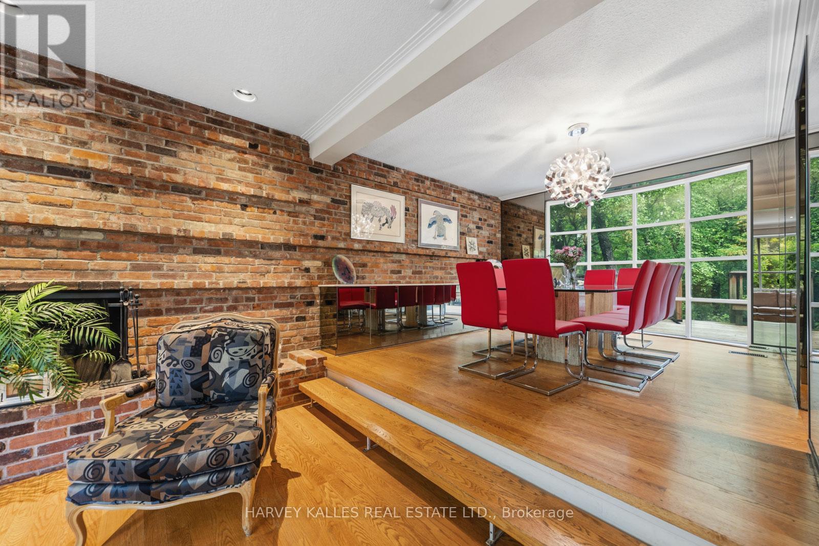 1 VYNER ROAD - 16