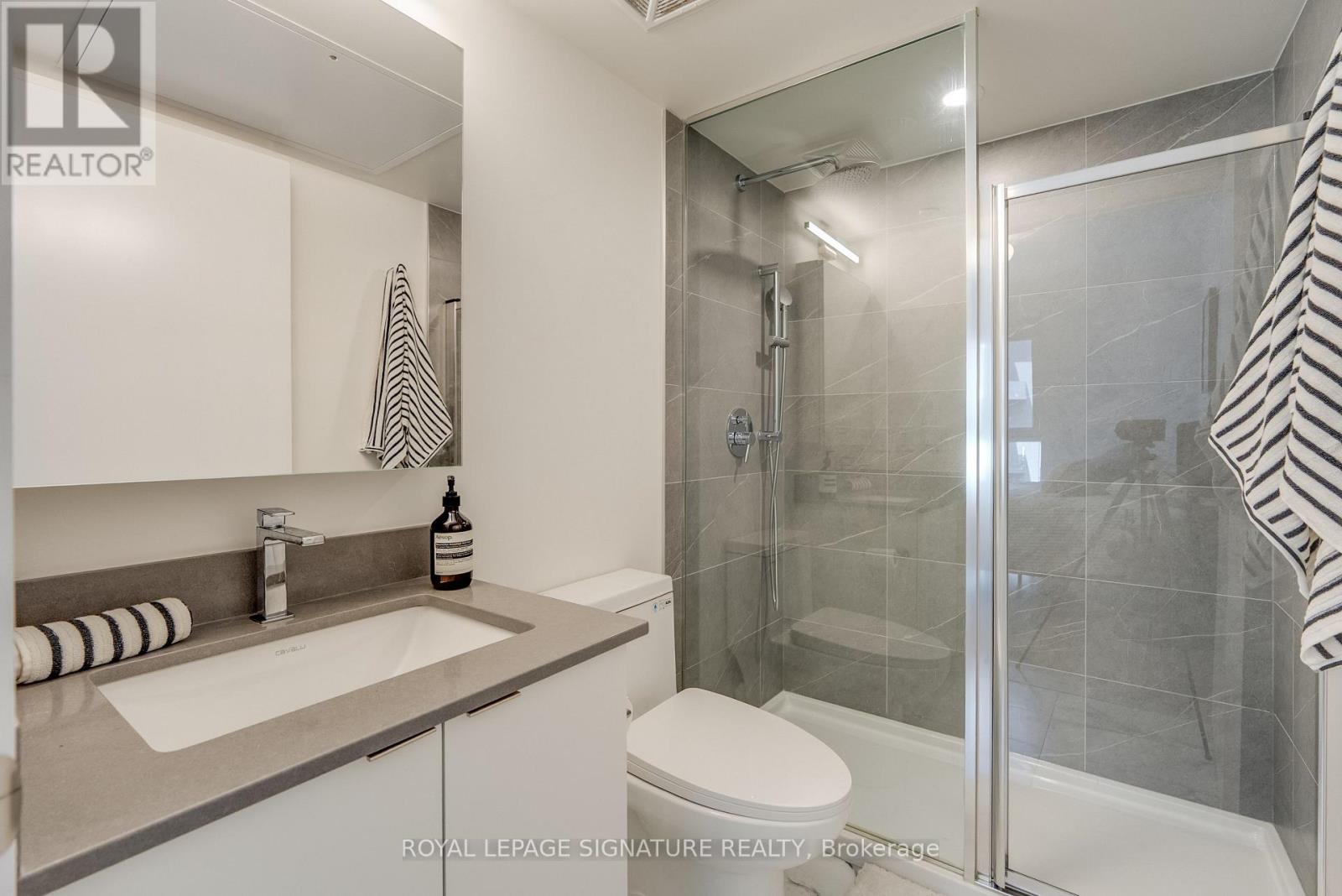 #523 500 WILSON AVENUE - 12