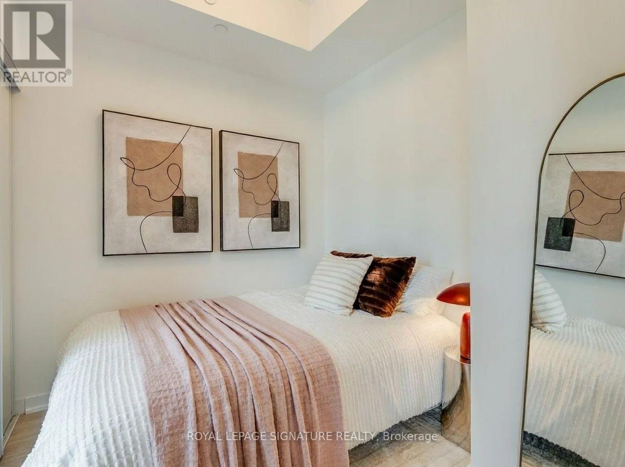 #523 500 WILSON AVENUE - 14