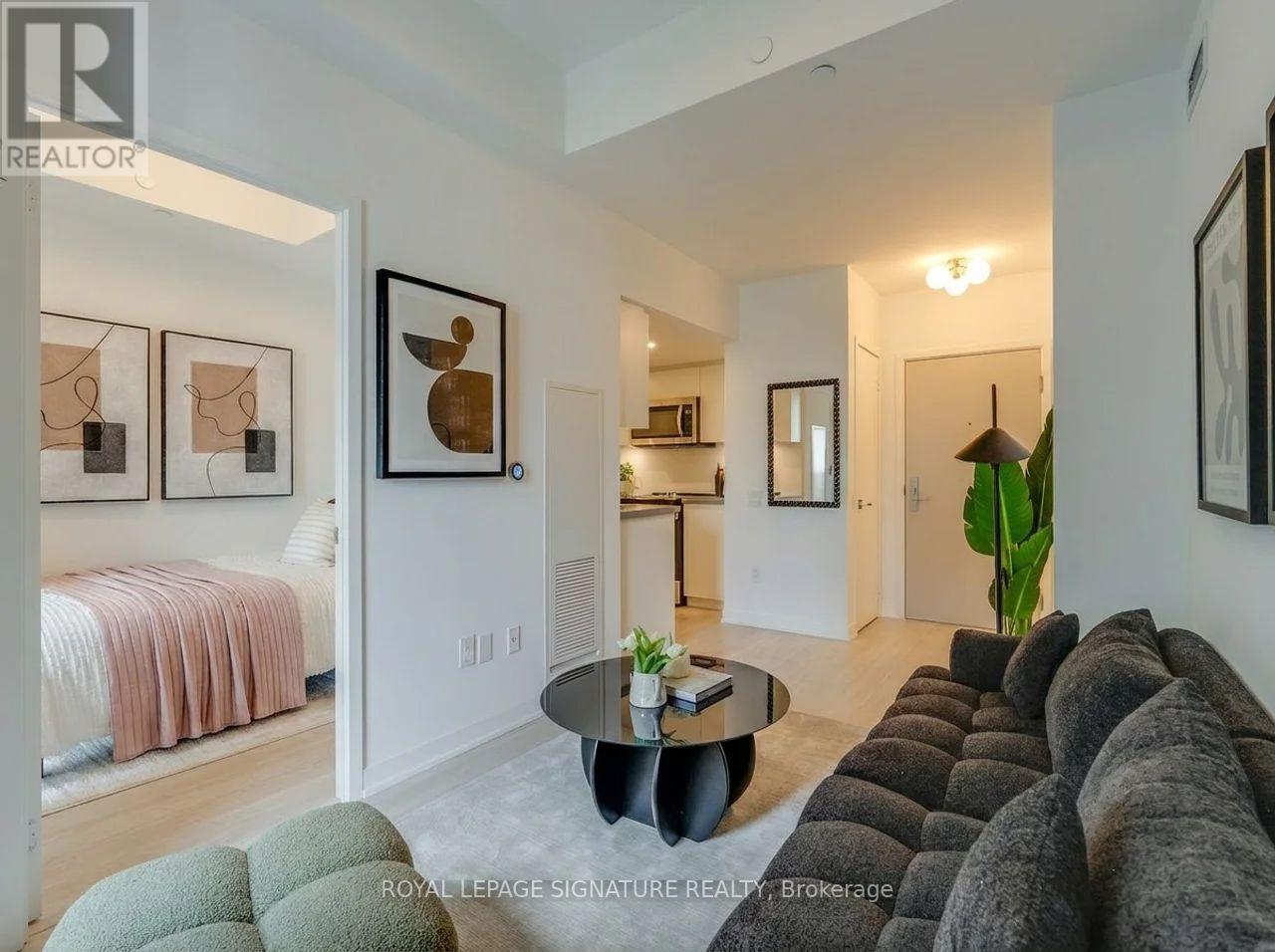#523 500 WILSON AVENUE - 3