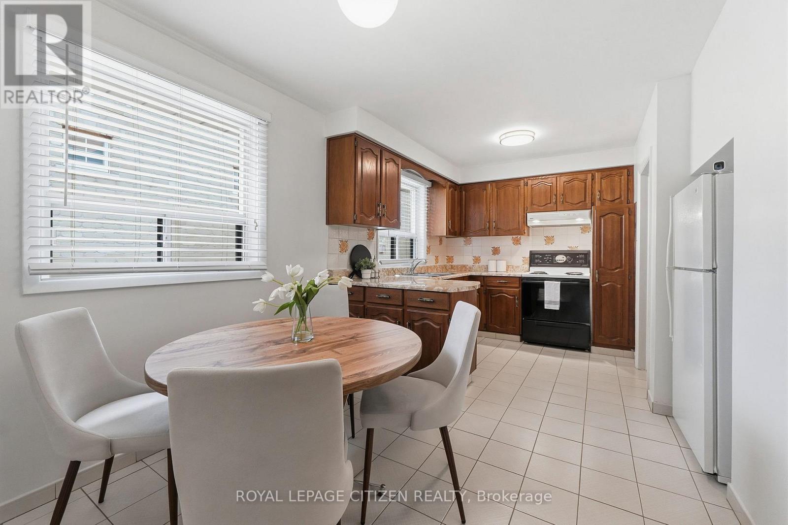59 OTONABEE AVENUE - 6
