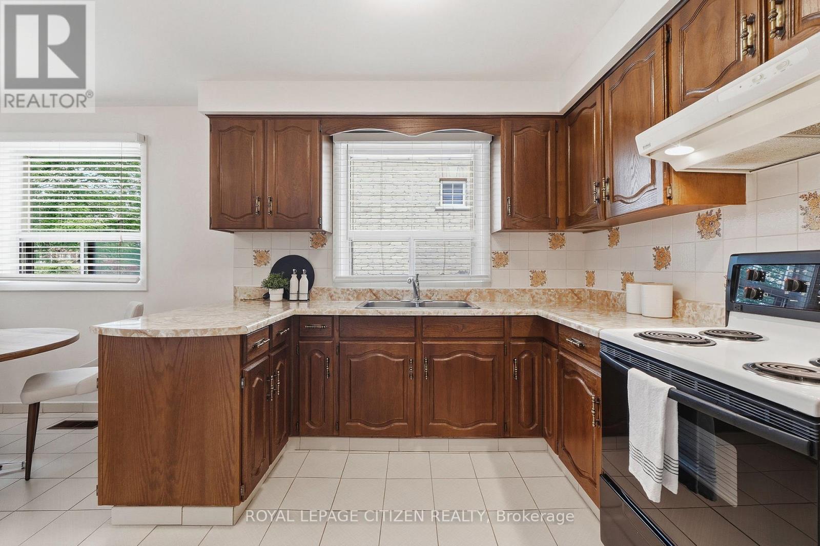 59 OTONABEE AVENUE - 8