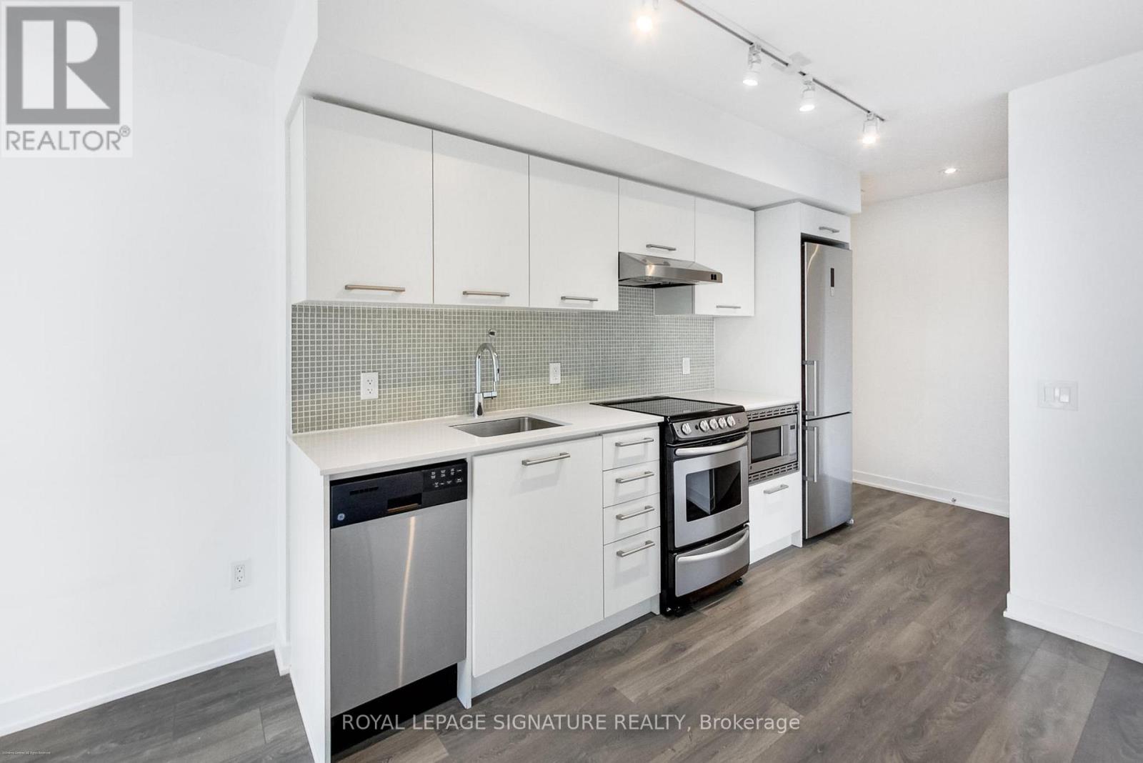 #1203 87 PETER STREET - 15