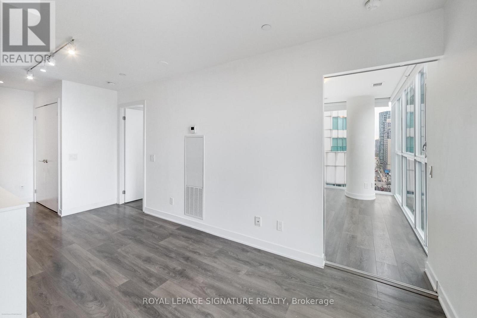 #1203 87 PETER STREET - 20