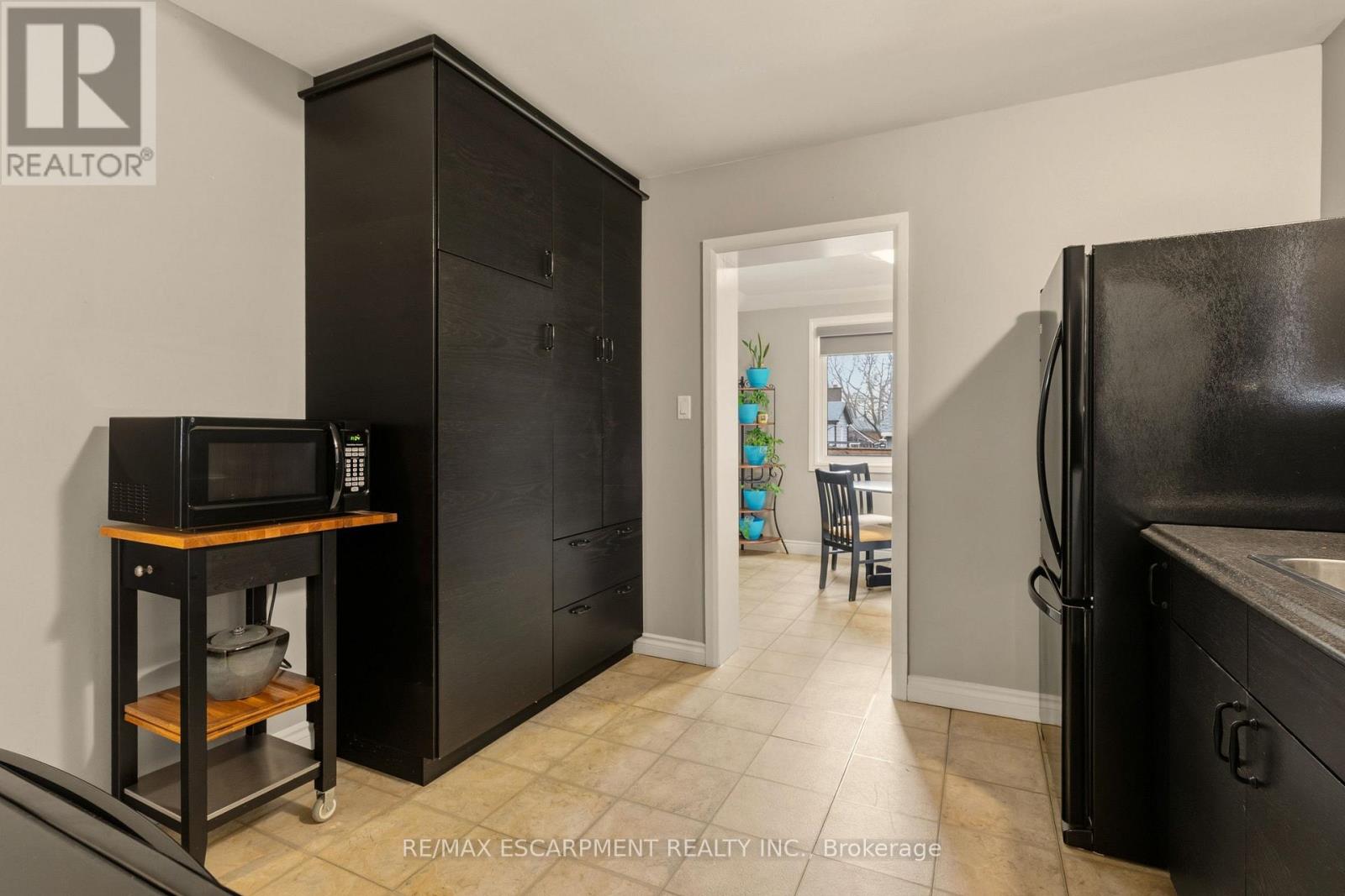 51 WESTWOOD AVENUE - 12