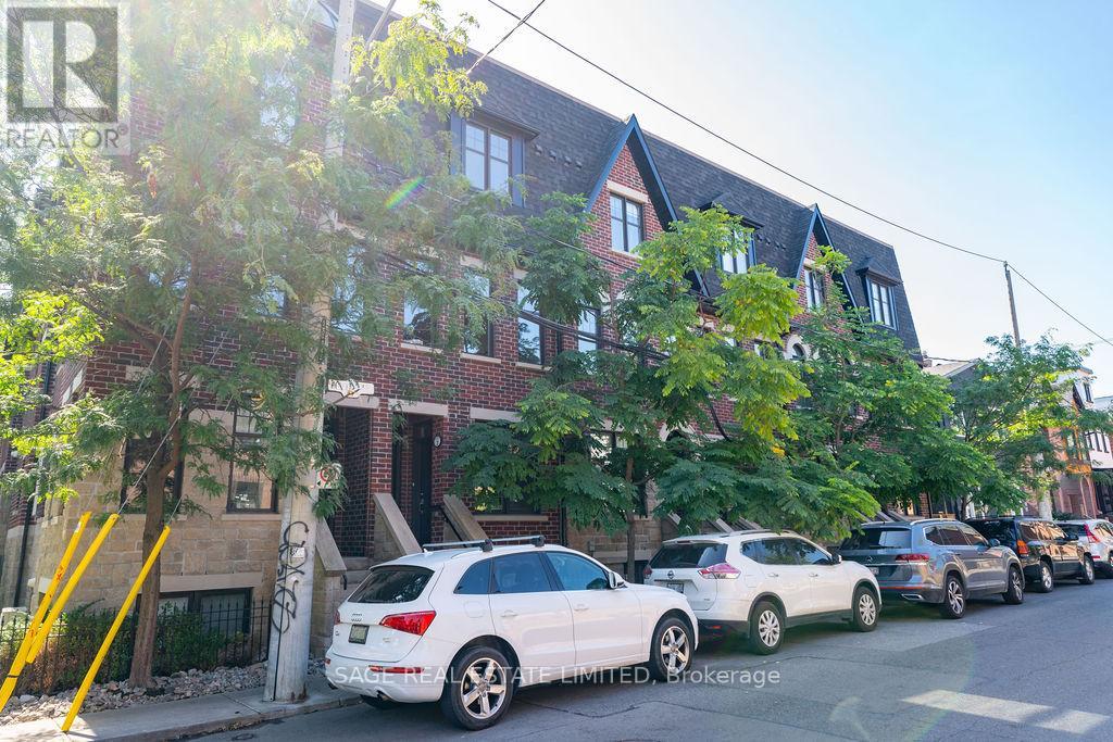 #TH3 150 BROADVIEW AVENUE - 16