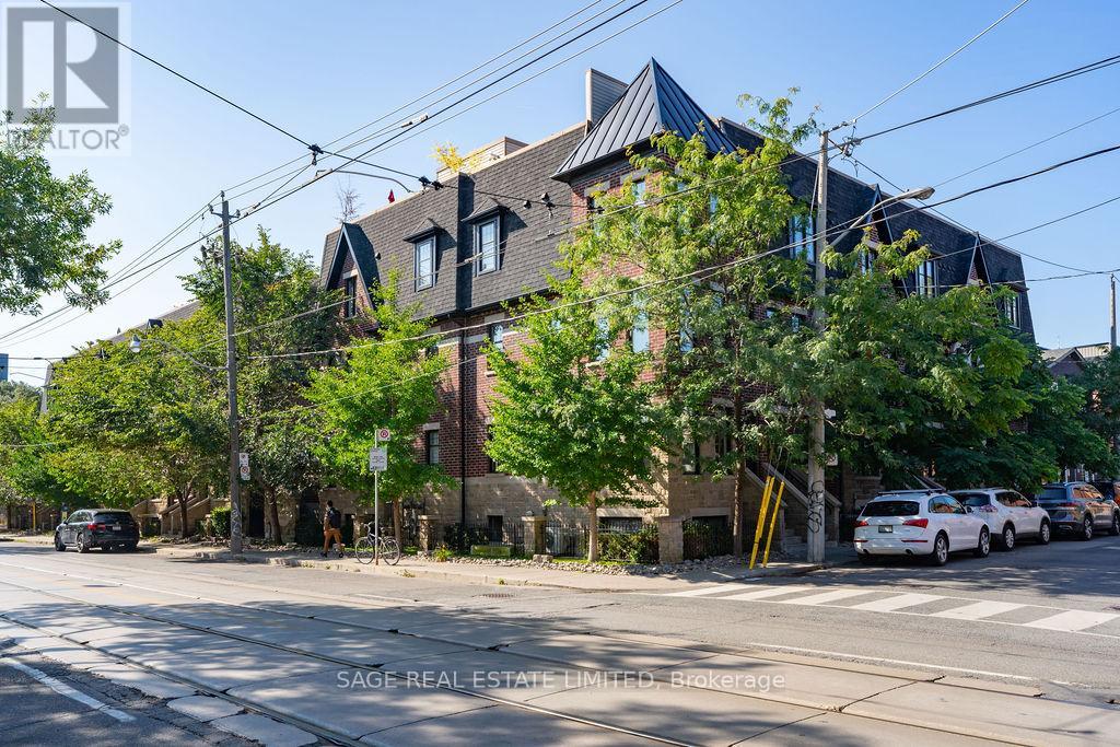 #TH3 150 BROADVIEW AVENUE - 17