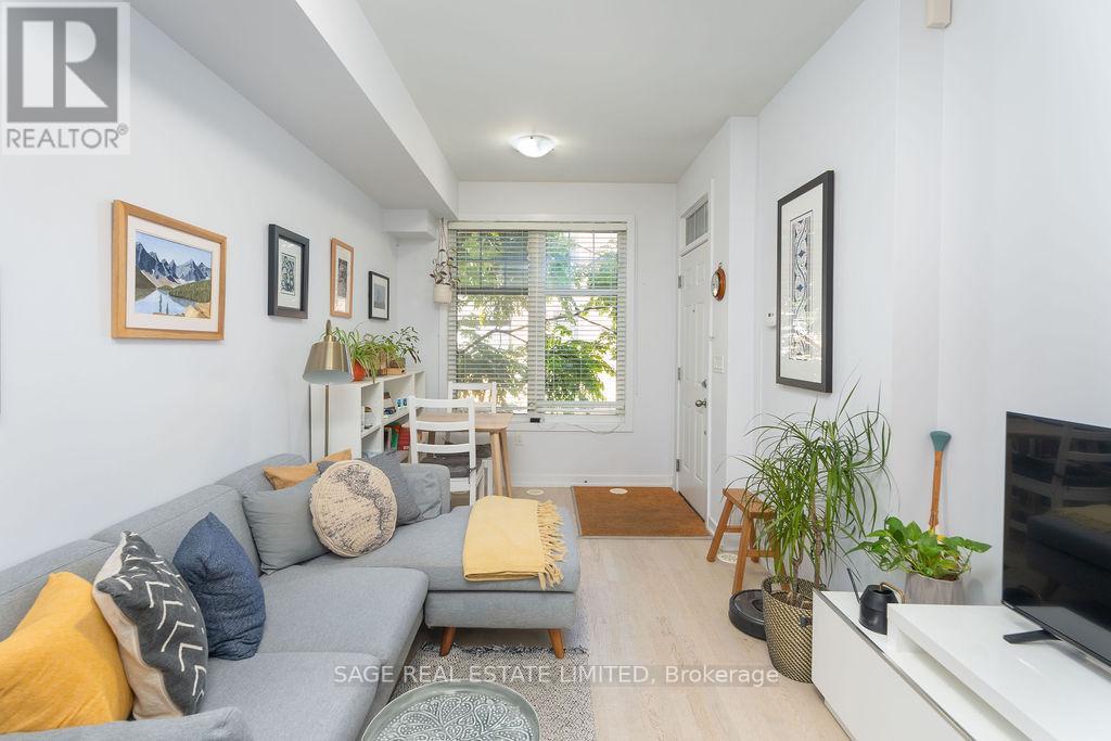 #TH3 150 BROADVIEW AVENUE - 4