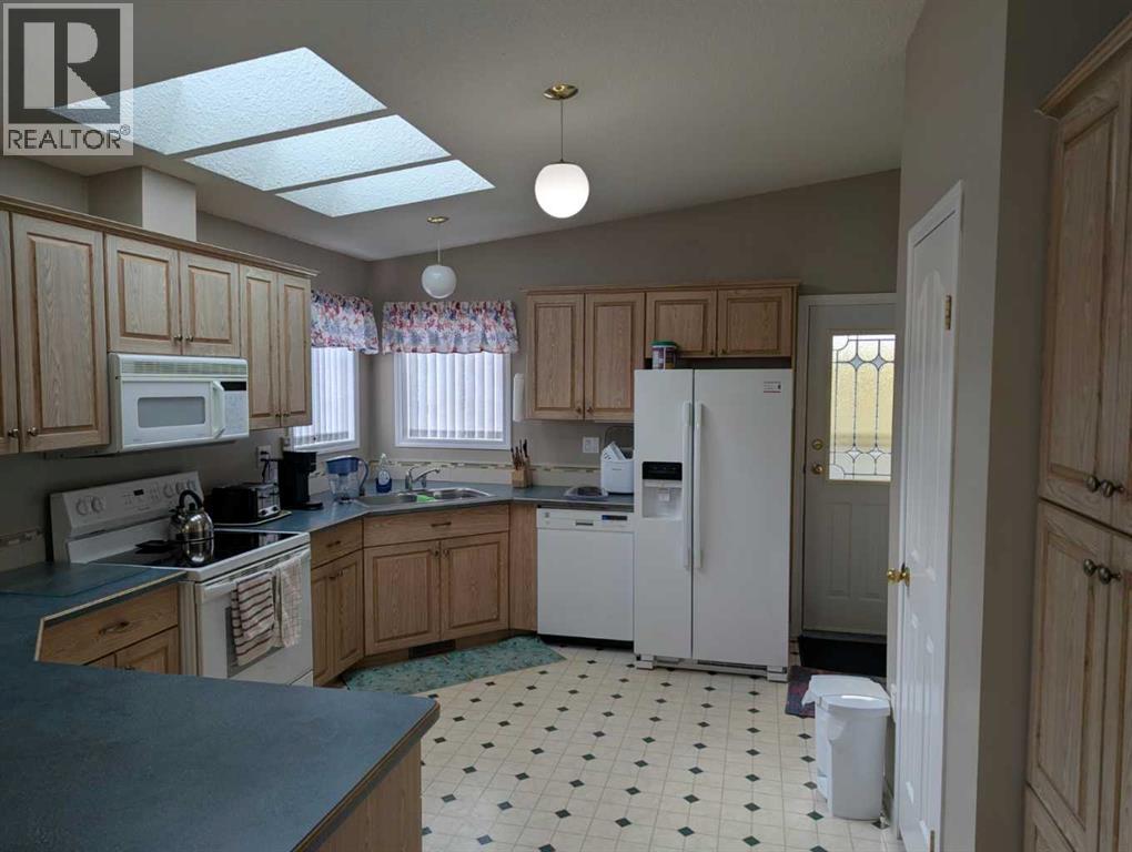 4926 59 Street - 8