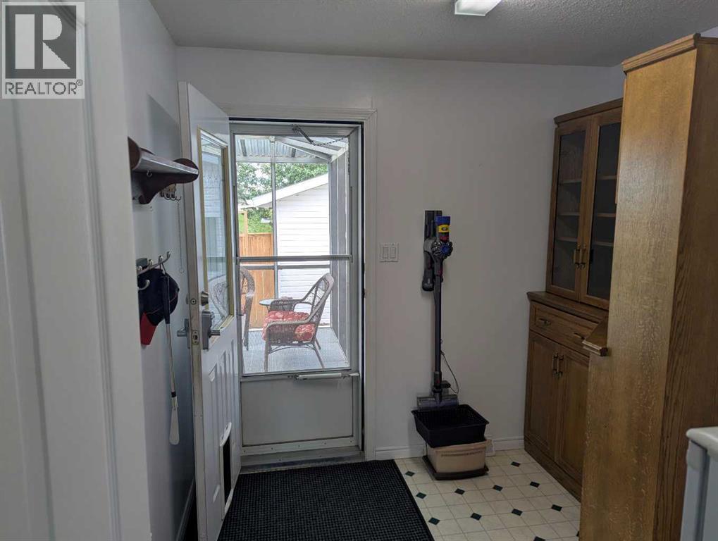 4926 59 Street - 18