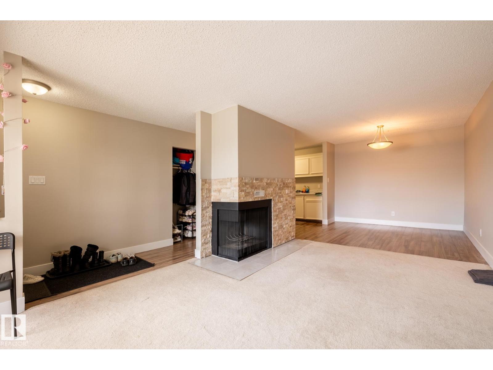 #8 2703 79 ST NW - 4