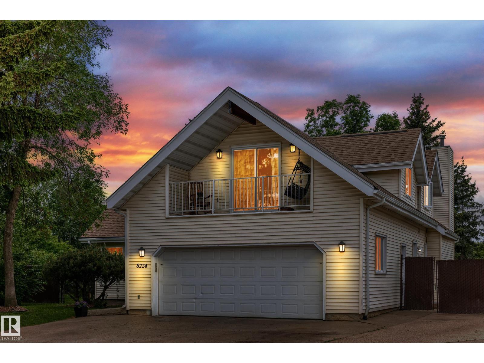8224 186 ST NW NW - 12